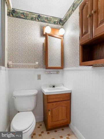 192 AIRPORT ST, Keyser, WV 26726