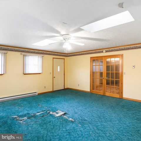 192 AIRPORT ST, Keyser, WV 26726