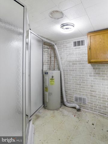 192 AIRPORT ST, Keyser, WV 26726