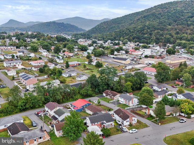 192 AIRPORT ST, Keyser, WV 26726