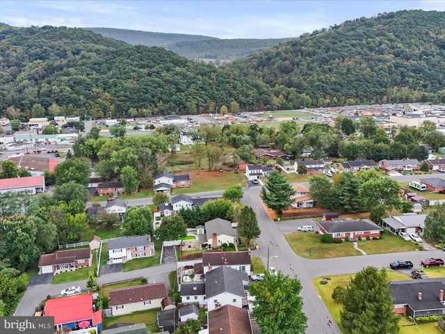 192 AIRPORT ST, Keyser, WV 26726