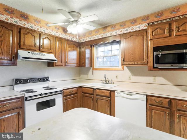 192 AIRPORT ST, Keyser, WV 26726