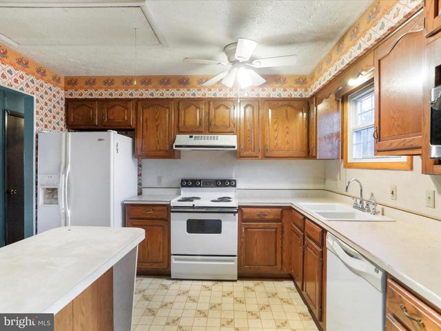 192 AIRPORT ST, Keyser, WV 26726