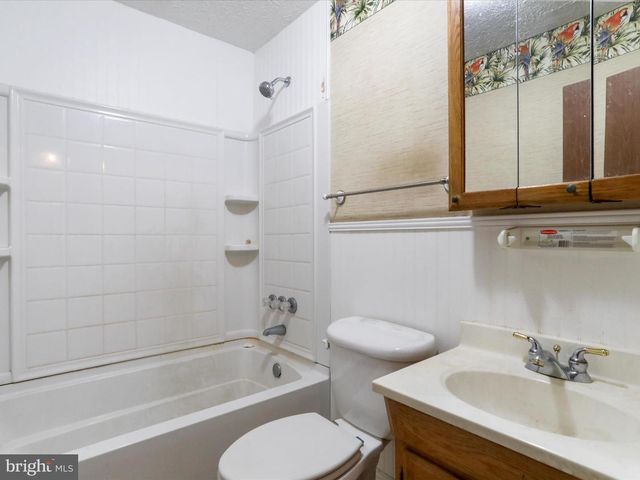 192 AIRPORT ST, Keyser, WV 26726