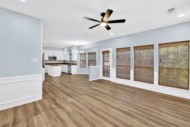 2505 Classic Court W, Bedford, TX 76021