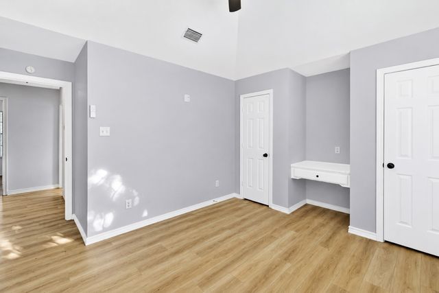 2505 Classic Court W, Bedford, TX 76021