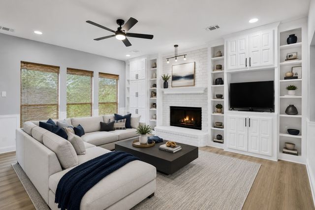 2505 Classic Court W, Bedford, TX 76021