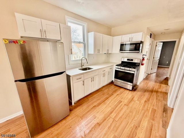 52 Montrose Ter, Irvington Twp., NJ 07111