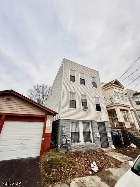 52 Montrose Ter, Irvington Twp., NJ 07111
