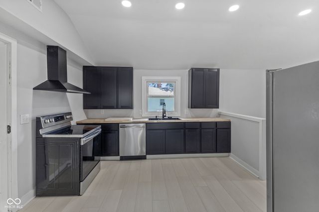 4986 Adkins Street, Columbus, IN 47201