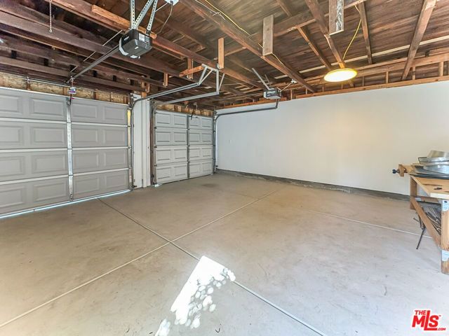 1043 S Plymouth Boulevard, Los Angeles, CA 90019