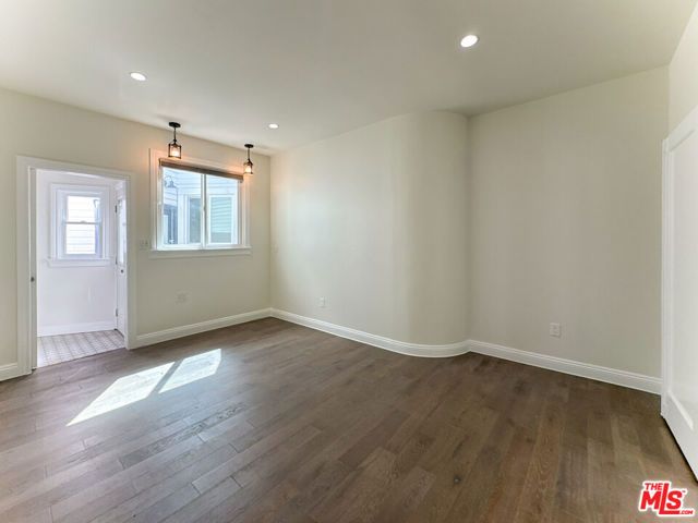 1043 S Plymouth Boulevard, Los Angeles, CA 90019