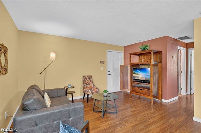 3344 N Key DR 6, North Fort Myers, FL 33903