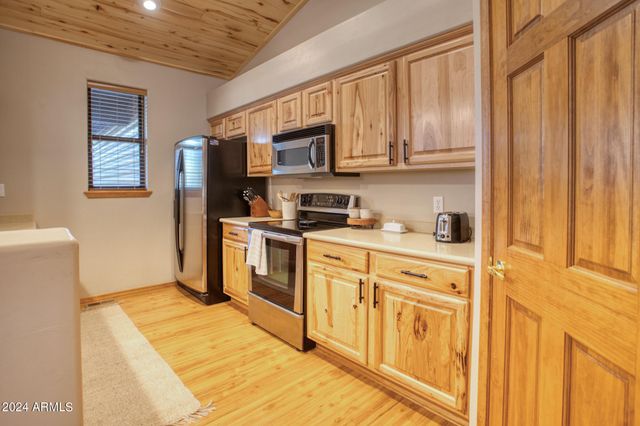 1640 S SPRUCE Lane, Show Low, AZ 85901