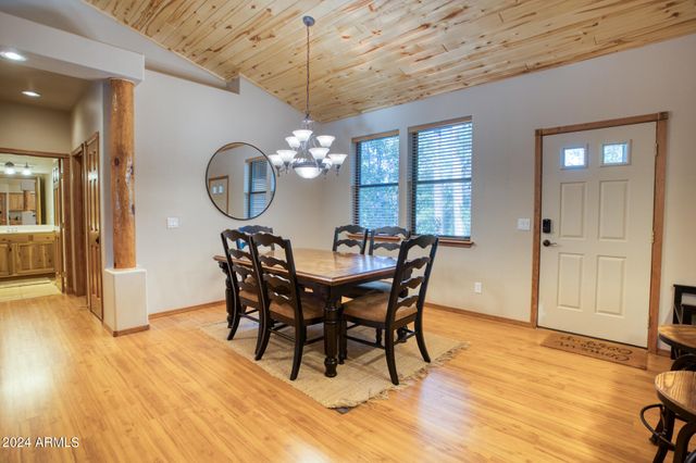 1640 S SPRUCE Lane, Show Low, AZ 85901