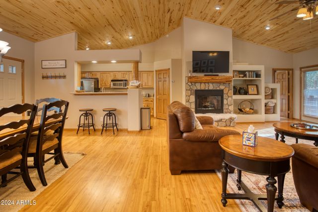 1640 S SPRUCE Lane, Show Low, AZ 85901