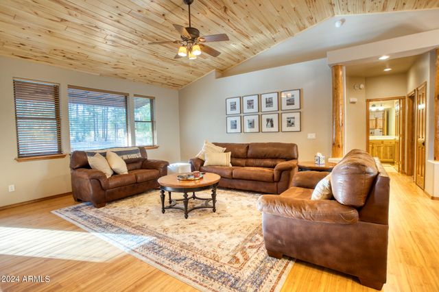 1640 S SPRUCE Lane, Show Low, AZ 85901