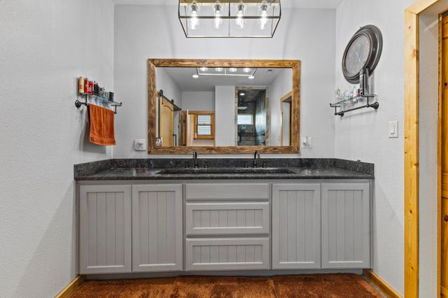 1767 County Road 420, Taylor, TX 76574