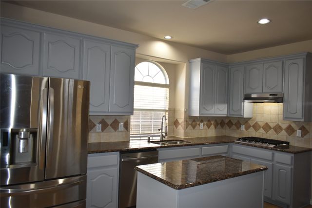 4831 King Harbor Court, Grand Prairie, TX 75052