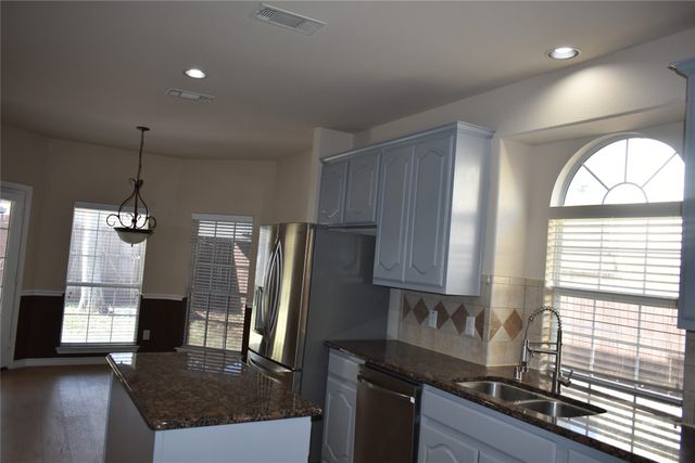 4831 King Harbor Court, Grand Prairie, TX 75052