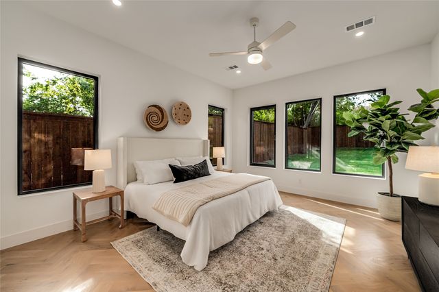 8815 San Leandro Drive, Dallas, TX 75218