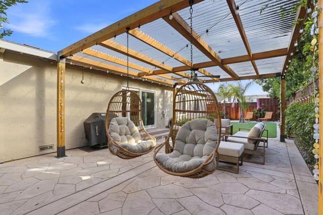 585 Encino Drive, Morgan Hill, CA 95037