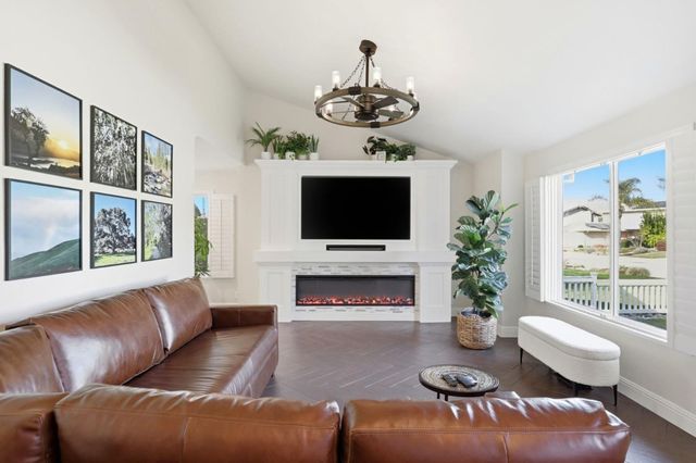 585 Encino Drive, Morgan Hill, CA 95037