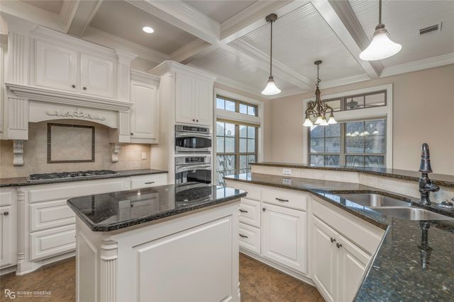 935 Rochel Drive, Shreveport, LA 71115