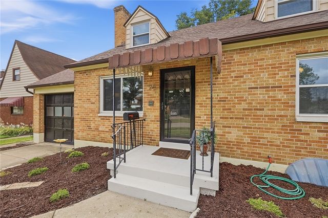715 Broadmoor Drive, Dayton, OH 45419