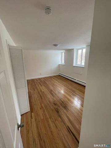 492 Fountain Street 492-B1, New Haven, CT 06515