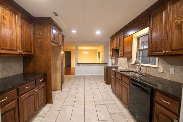 3684 Hartford Hwy, Dothan, AL 36305