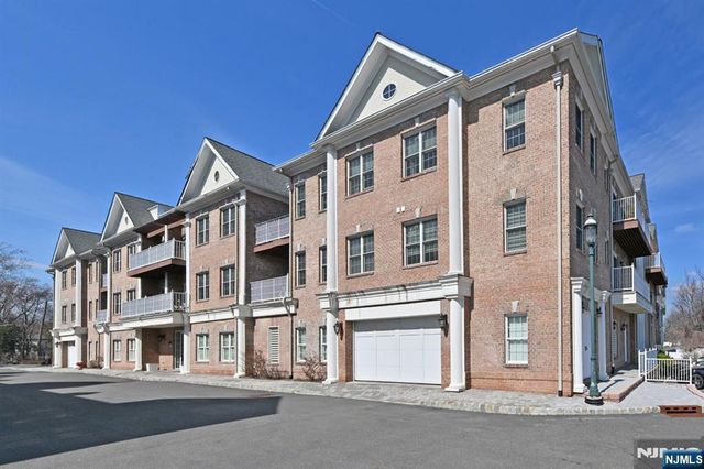 2303 Rio Vista Lane, Northvale, NJ 07647