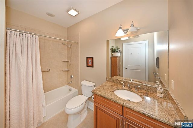 2303 Rio Vista Lane, Northvale, NJ 07647