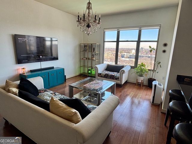 565 Peachtree Street NE 1011, Atlanta, GA 30308