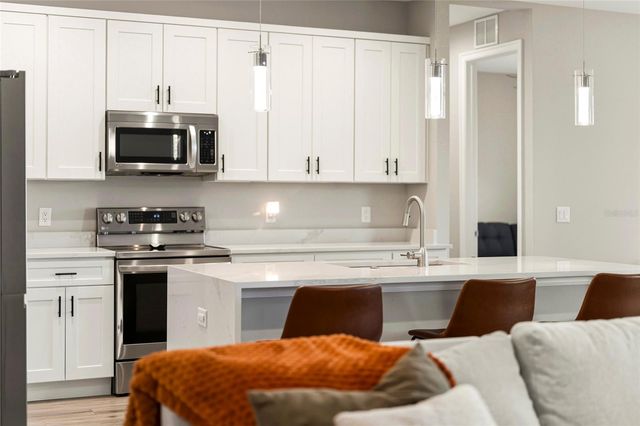 1107 NW 7TH PLACE, Cape Coral, FL 33993