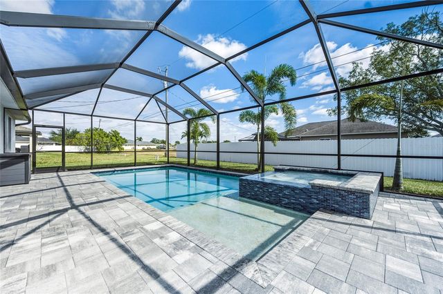 1107 NW 7TH PLACE, Cape Coral, FL 33993