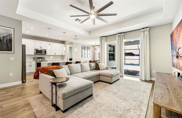 1107 NW 7TH PLACE, Cape Coral, FL 33993