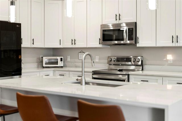 1107 NW 7TH PLACE, Cape Coral, FL 33993