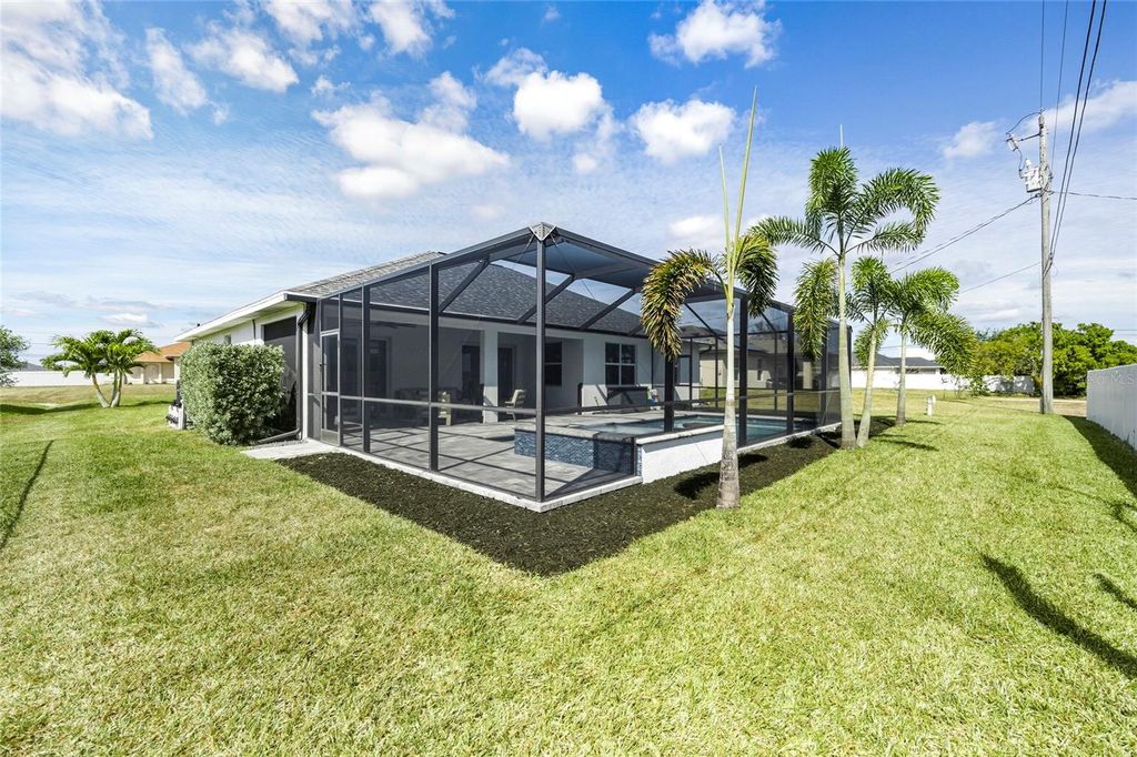 Image 34 of property listing at 1107 NW 7TH PLACE, Cape Coral, FL 33993