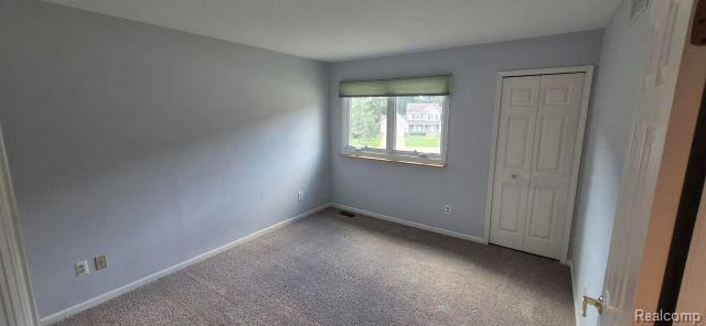 8767 Townsend Drive, White Lake, MI 48386