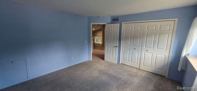 8767 Townsend Drive, White Lake, MI 48386