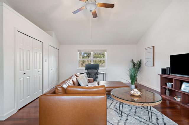 6523 Heron DR, Austin, TX 78759