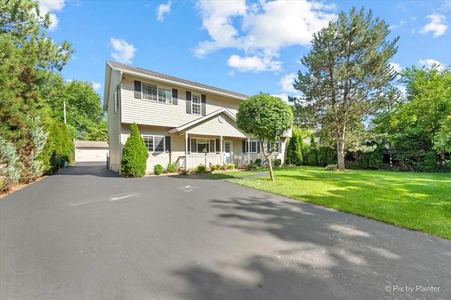 2819 Sun Valley Drive, Cary, IL 60013