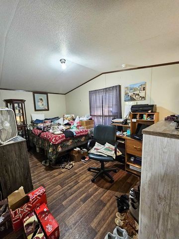 301 An County Rd 1370, Palestine, TX 75801