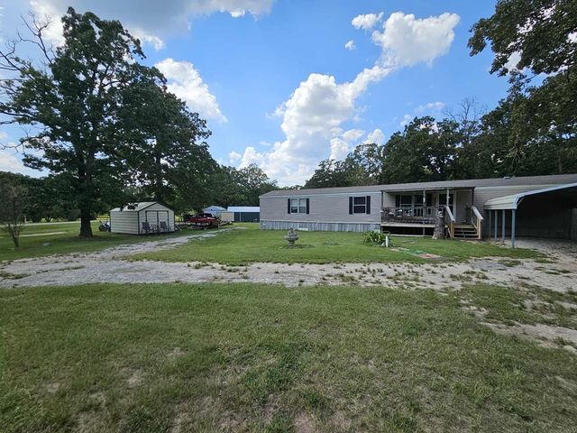 301 An County Rd 1370, Palestine, TX 75801