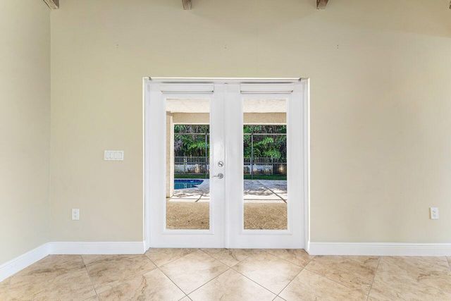 4572 White Cedar Lane, Delray Beach, FL 33445