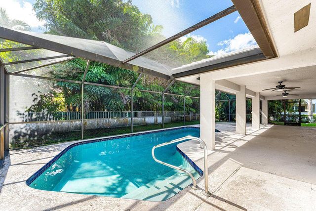 4572 White Cedar Lane, Delray Beach, FL 33445