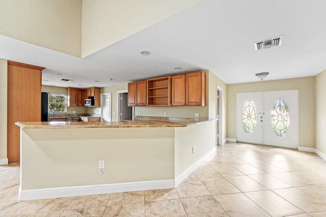 4572 White Cedar Lane, Delray Beach, FL 33445