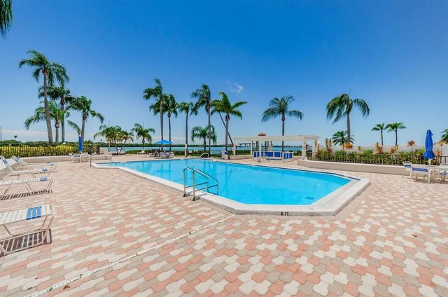 6295 BAHIA DEL MAR CIRCLE 505, St Petersburg, FL 33715