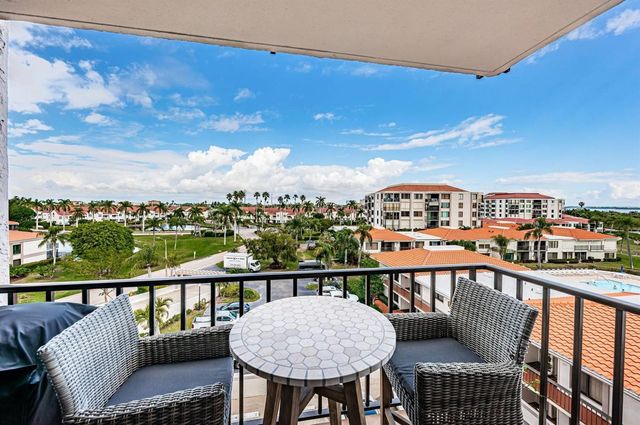 6295 BAHIA DEL MAR CIRCLE 505, St Petersburg, FL 33715